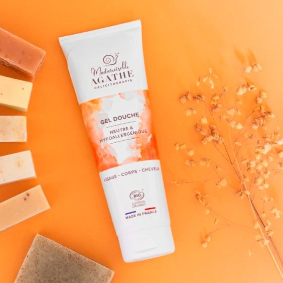 Nawilżający żel pod prysznic ze śluzem ślimaka, hipoalergiczny, dla całej rodziny, tubka, COSMOS ORGANIC, 200 ml, Mlle Agathe